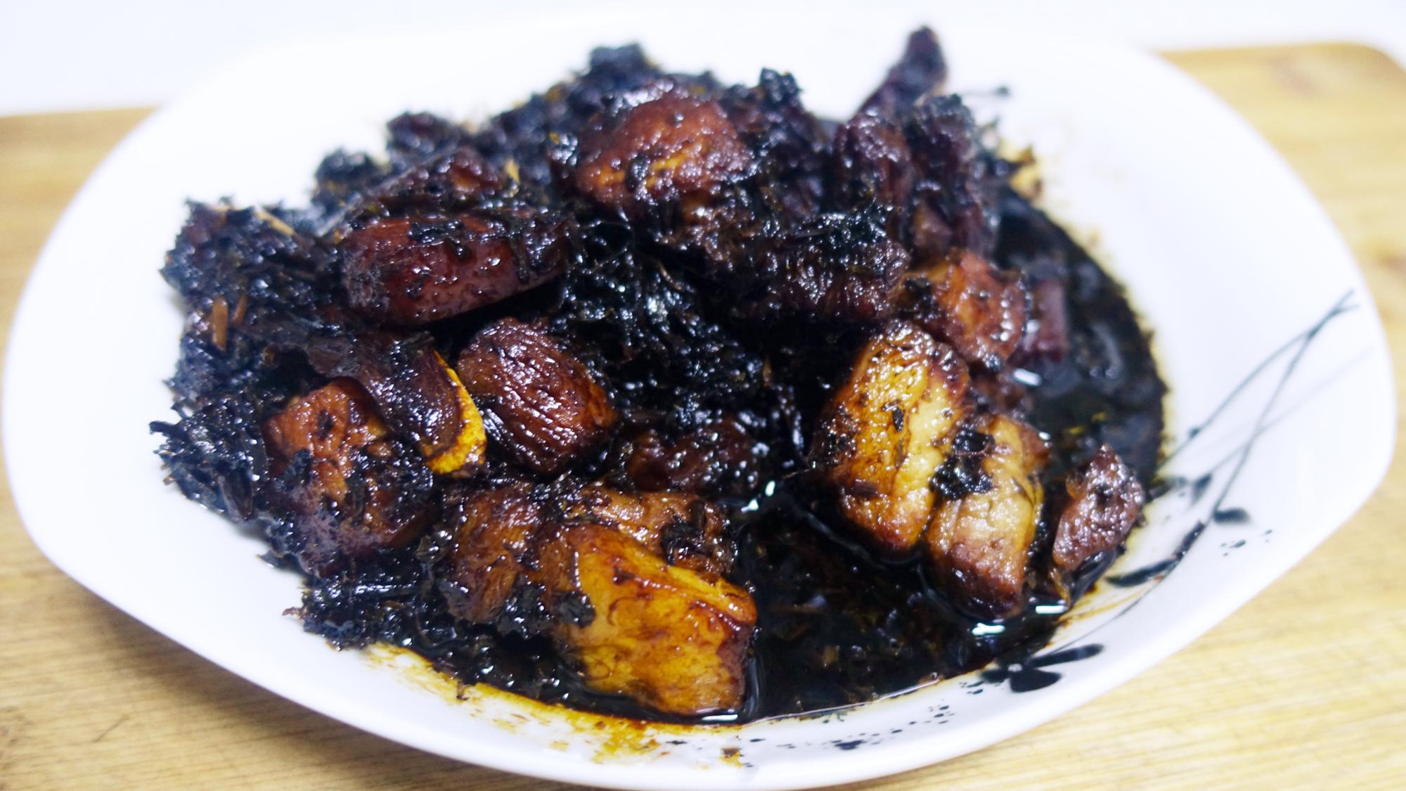 叼嘴宝宝贪食记-梅干菜烧肉(制作视频)