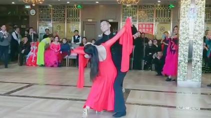 慢四国标舞视频在线观看 西瓜视频