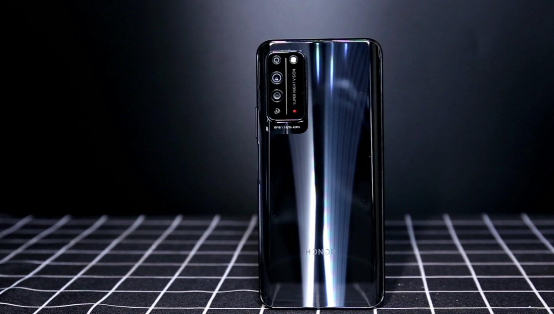 荣耀x10探速黑开箱,这样的黑也许才是你心动的样子!